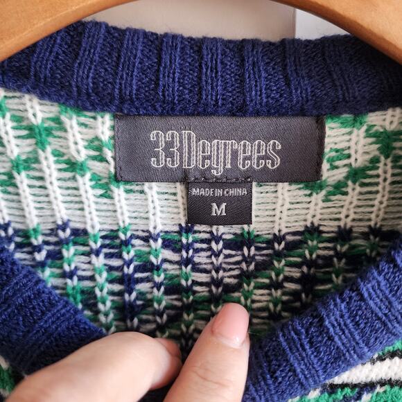 32 Degrees Mens Med Ugly Christmas Sweater North Swole Bodybuilder Drink Pocket - Picture 4 of 8